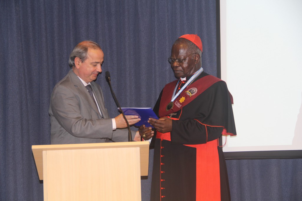 Director de Culto declarando de interés el Doctorado Honoris Causa de la UFASTA al Cardenal