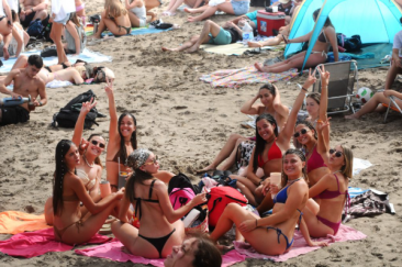 El turismo joven en Mar del Plata: cómo se vive el verano en clave generacional
